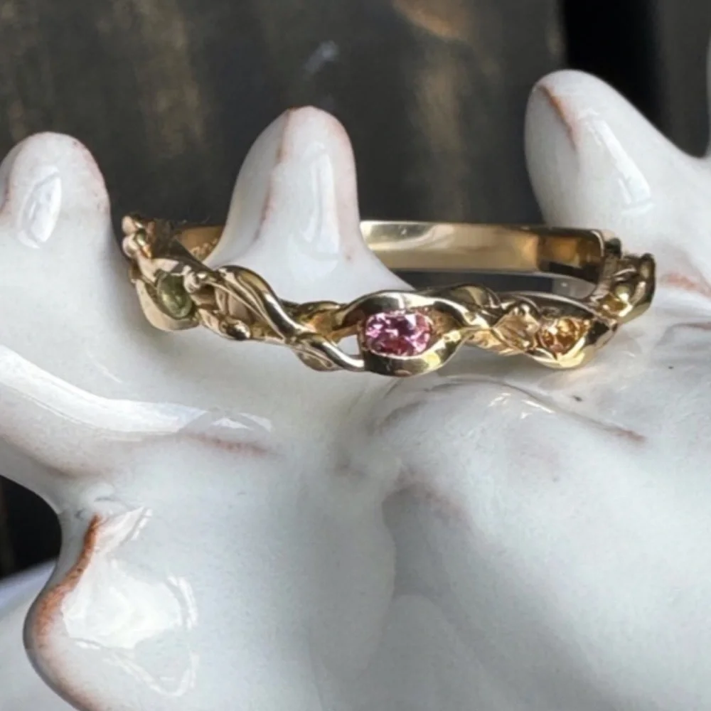 10KYG Tourmaline-Peridot-Citrine Contour Ring NWOT